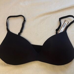 SKIMS SALE 🖤Classic Black Wireless push up